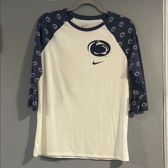Nike White and Blue Raglan‎ Sleeve Shirt - Picture 1 of 7